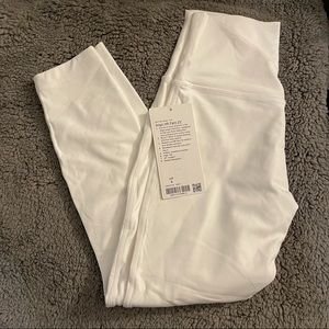 NEW WITH TAGS LULULEMON ALIGN LEGGINGS IN WHITE, lululemon white align leggings